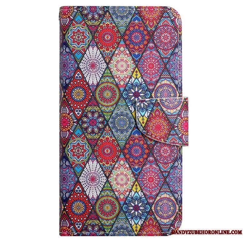 Housse iPhone 15 Joli Patchwork à Lanière