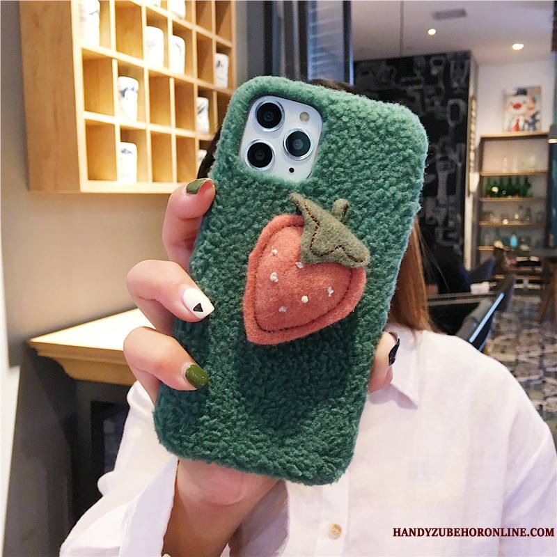 iPhone 11 Pro Max Vert Peluche Tissu Frais Coque De Téléphone Dimensionnel Fraise